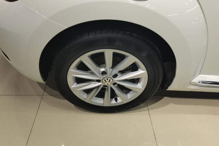 Used Volkswagen Beetle 2018 180TSI Shangle Model Right Rear Wheel Hub