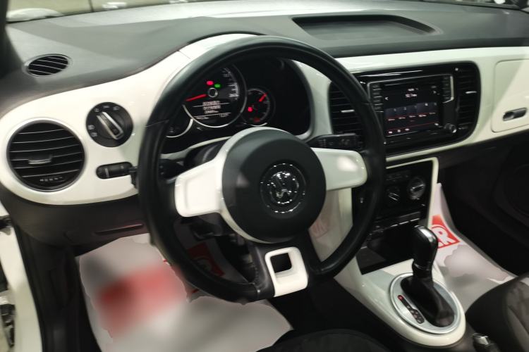 Used Volkswagen Beetle 2018 180TSI Shangle Model Steering Wheel
