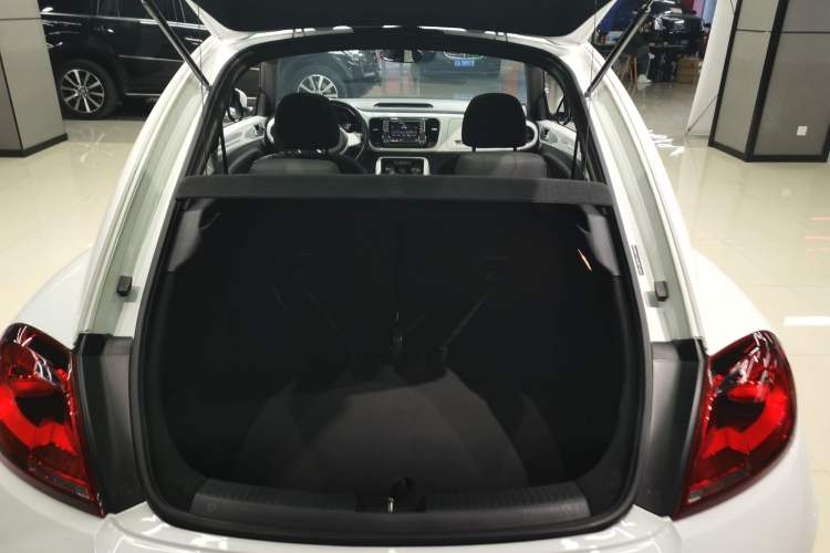 Used Volkswagen Beetle 2018 180TSI Shangle Model Trunk