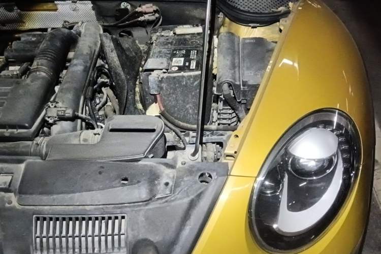 Used Volkswagen Beetle 2018 280TSI Dune Off-Road Edition Engine Bay Left