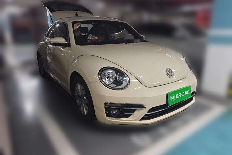 Used Volkswagen Beetle 2018 180TSI Yile Model Front Right 45 Deg