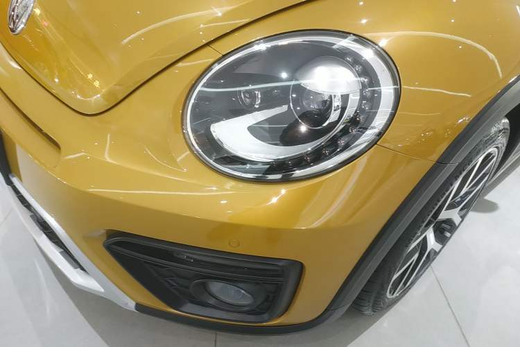Used Volkswagen Beetle 2018 180TSI Dune Off-Road Edition Left Front Headlight