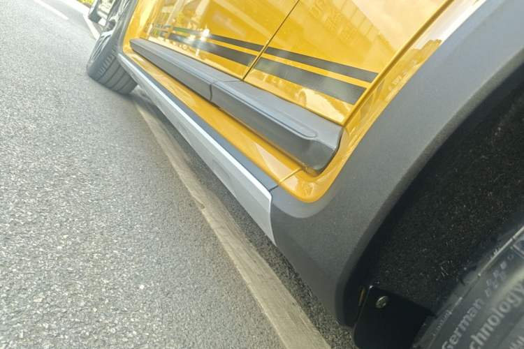 Used Volkswagen Beetle 2018 180TSI Dune Off-Road Edition Left Side Sill