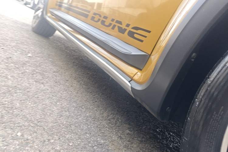 Used Volkswagen Beetle 2018 180TSI Dune Off-Road Edition Right Side Sill