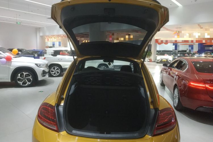 Used Volkswagen Beetle 2018 180TSI Dune Off-Road Edition Trunk
