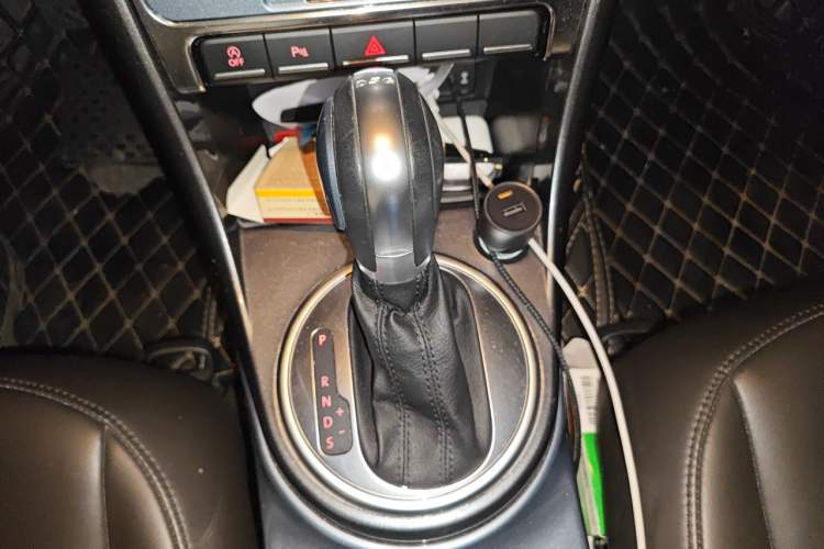 Used Volkswagen Beetle 2019 180TSI Classic Edition Gear Lever