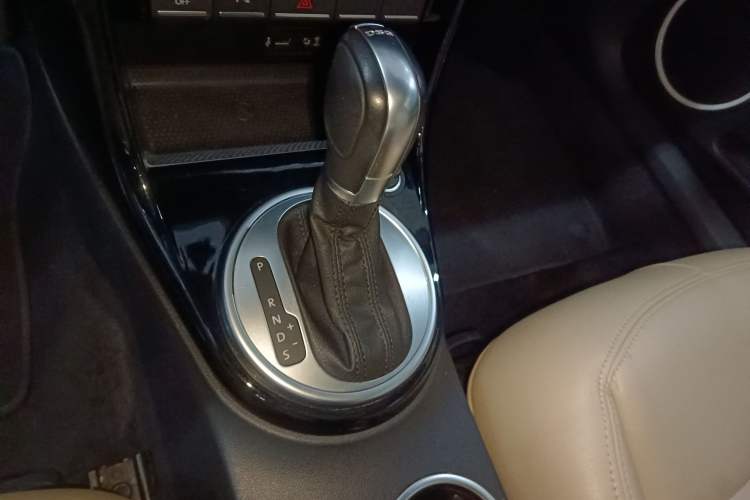 Used Volkswagen Beetle 2019 180TSI Collector's Edition Gear Lever