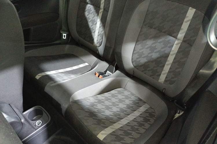 Used Volkswagen Beetle 2019 180TSI Classic Edition Interior 4