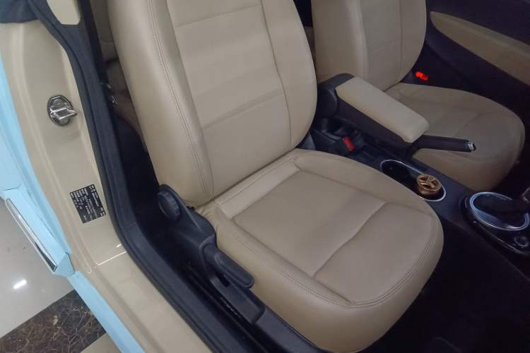 Used Volkswagen Beetle 2019 180TSI Collector's Edition Right Front Seat