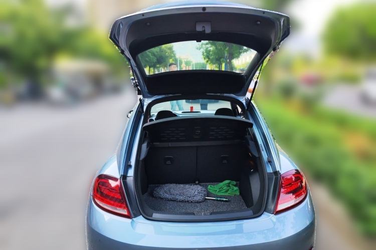Used Volkswagen Beetle 2019 180TSI Classic Edition Trunk