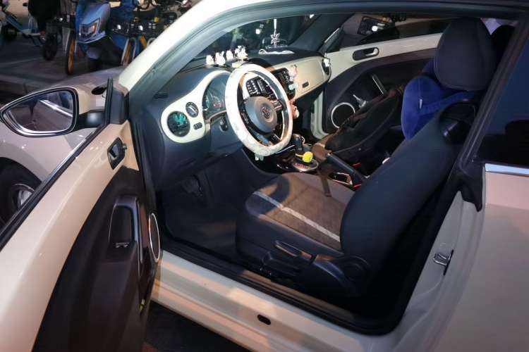 Used Volkswagen Beetle 2019 180TSI Collector's Edition Driver Seat