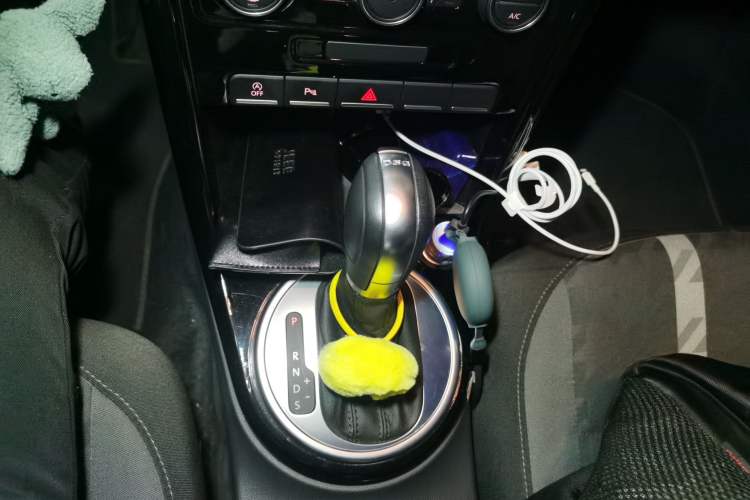 Used Volkswagen Beetle 2019 180TSI Collector's Edition Gear Lever
