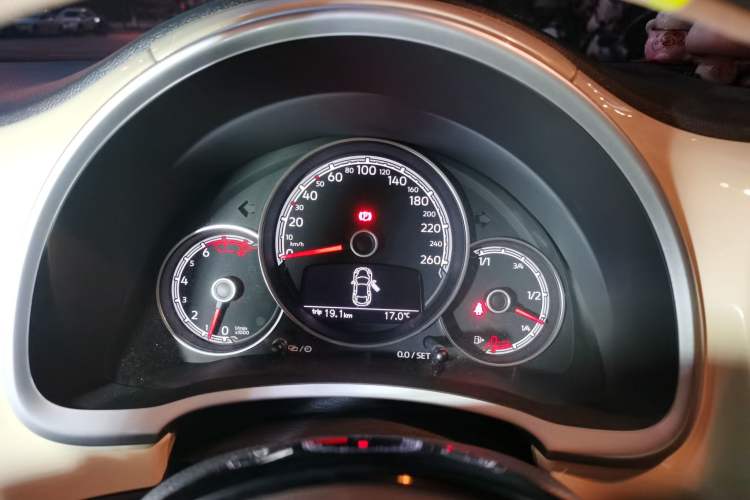 Used Volkswagen Beetle 2019 180TSI Collector's Edition Instrument Cluster