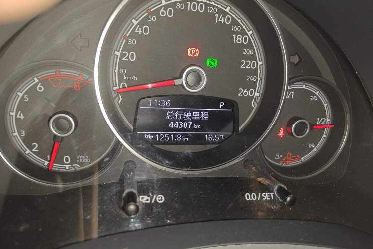 Used Volkswagen Beetle 2019 280TSI Collector's Edition Odometer Close Up