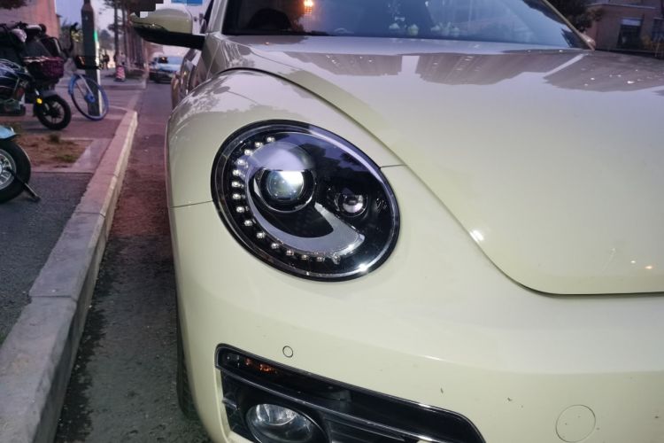 Used Volkswagen Beetle 2019 180TSI Collector's Edition Right Front Headlight