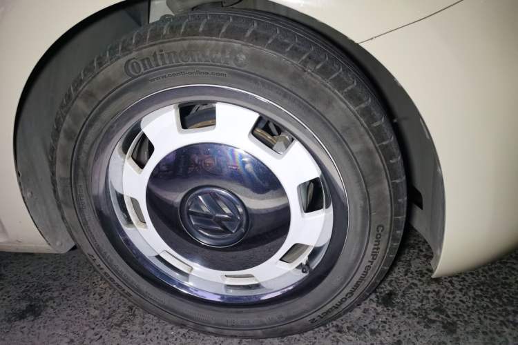 Used Volkswagen Beetle 2019 180TSI Collector's Edition Right Front Wheel Hub