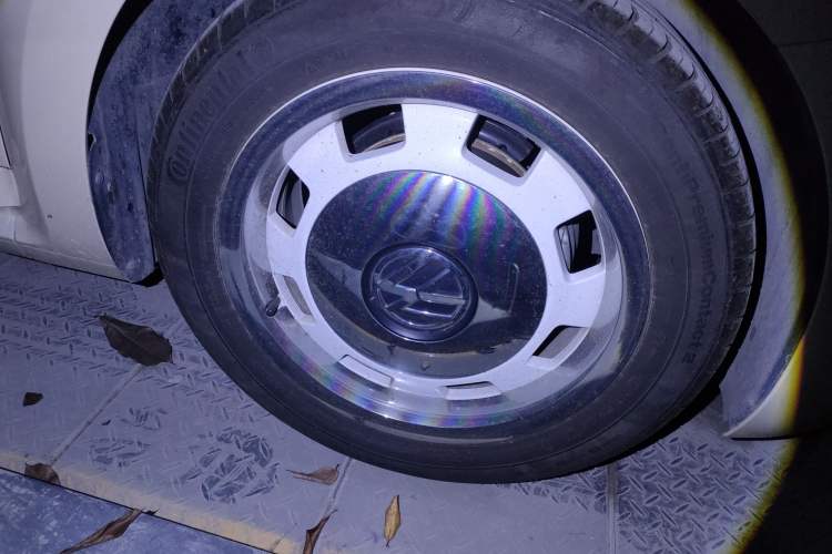 Used Volkswagen Beetle 2019 180TSI Collector's Edition Right Front Wheel Hub