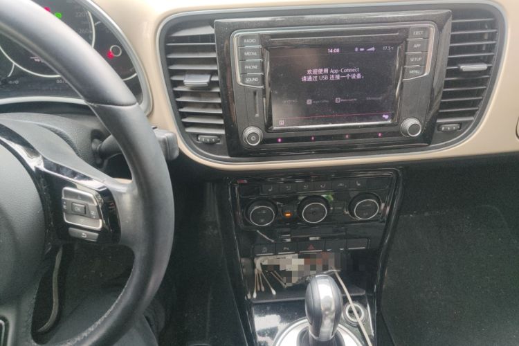 Used Volkswagen Beetle 2019 180TSI Collector's Edition Audio And AC Panel