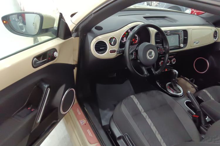 Used Volkswagen Beetle 2019 180TSI Collector's Edition Driver Seat