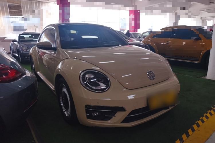 Used Volkswagen Beetle 2019 180TSI Collector's Edition Front Right 45 Deg