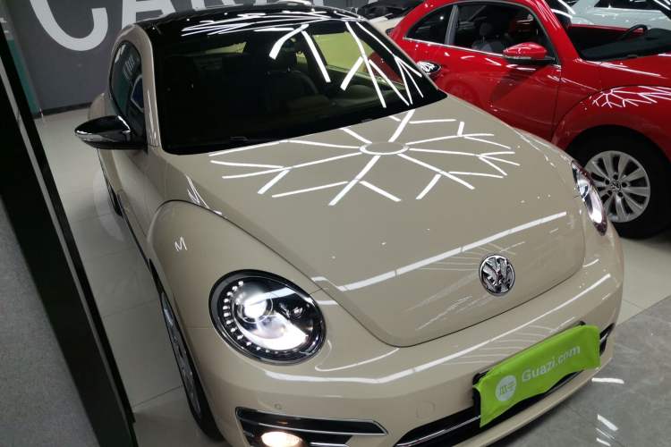 Used Volkswagen Beetle 2019 280TSI Collector's Edition Front Right 45 Deg