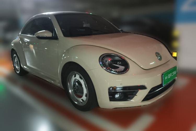 Used Volkswagen Beetle 2019 180TSI Collector's Edition Front Right 45 Deg
