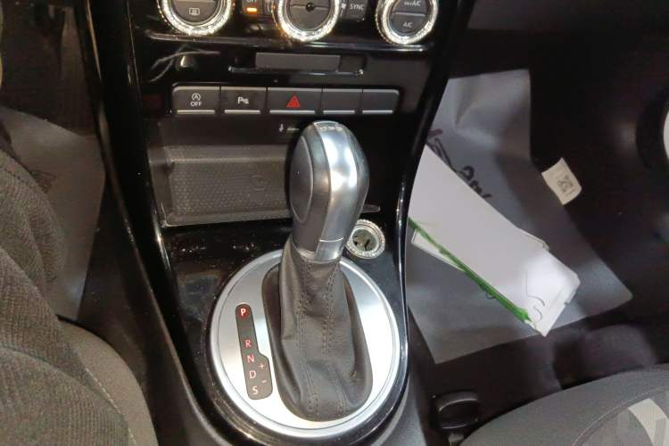 Used Volkswagen Beetle 2019 180TSI Collector's Edition Gear Lever