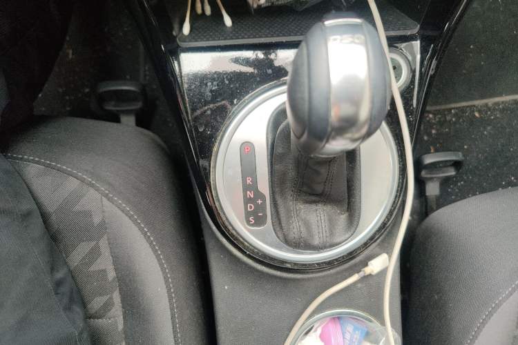 Used Volkswagen Beetle 2019 180TSI Collector's Edition Gear Lever