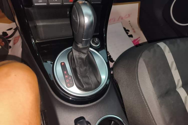 Used Volkswagen Beetle 2019 180TSI Collector's Edition Gear Lever