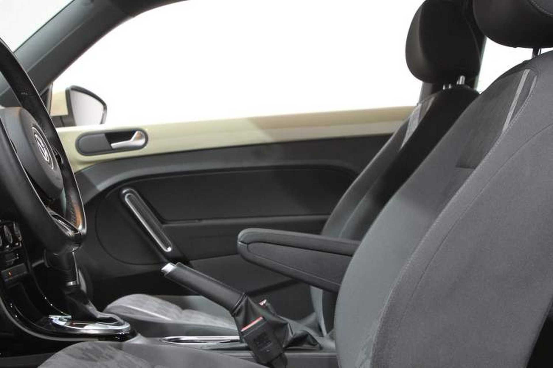 Used Volkswagen Beetle 2019 180TSI Collector's Edition Headliner