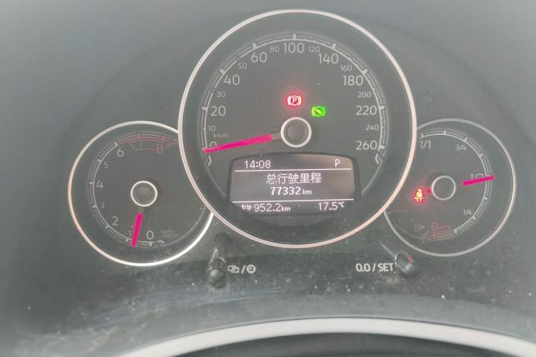 Used Volkswagen Beetle 2019 180TSI Collector's Edition Instrument Cluster