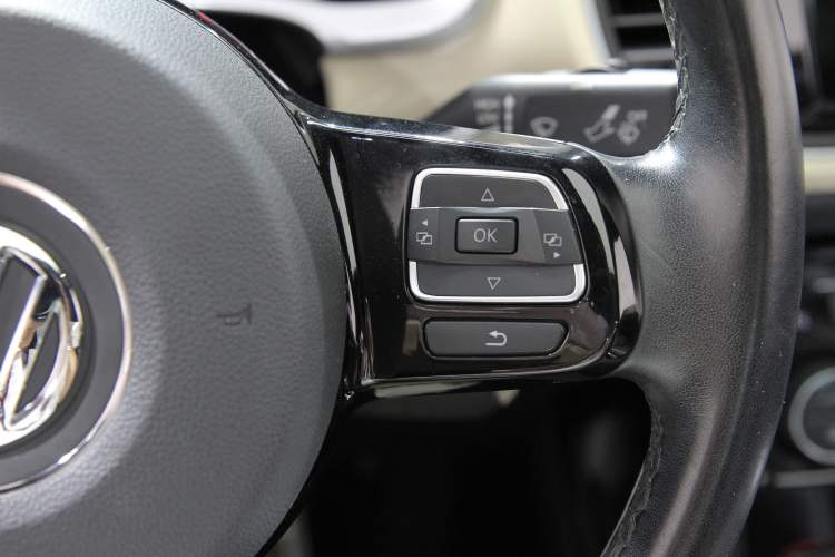 Used Volkswagen Beetle 2019 180TSI Collector's Edition Interior 1