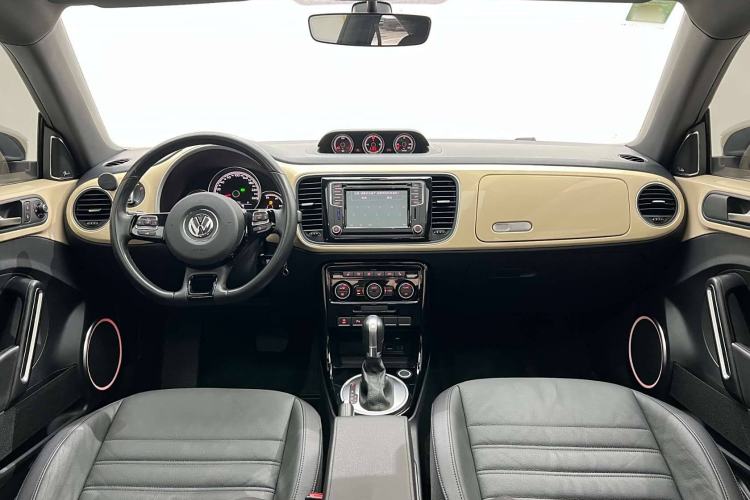 Used Volkswagen Beetle 2019 280TSI Collector's Edition Interior 1