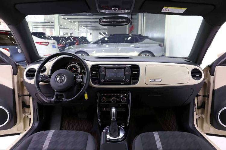 Used Volkswagen Beetle 2019 180TSI Collector's Edition Interior 1