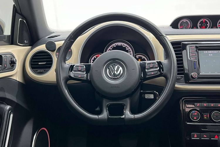 Used Volkswagen Beetle 2019 280TSI Collector's Edition Interior 2