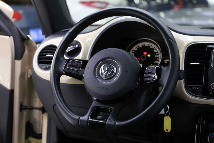 Used Volkswagen Beetle 2019 180TSI Collector's Edition Interior 2