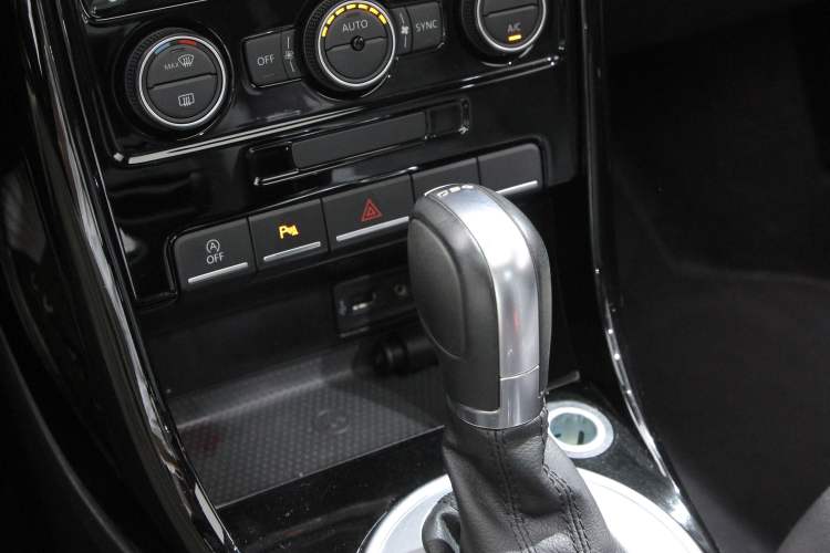 Used Volkswagen Beetle 2019 180TSI Collector's Edition Interior 4