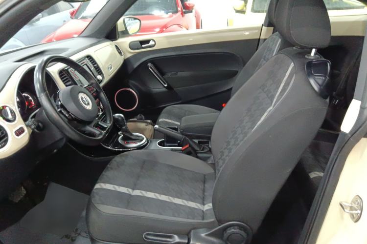 Used Volkswagen Beetle 2019 180TSI Collector's Edition Left Front Seat