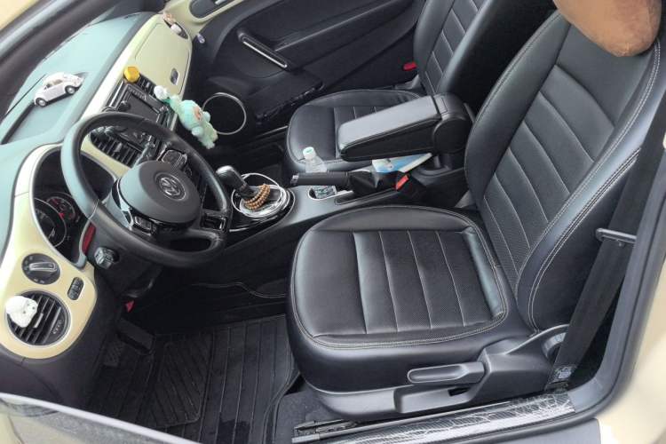 Used Volkswagen Beetle 2019 180TSI Collector's Edition Left Front Seat