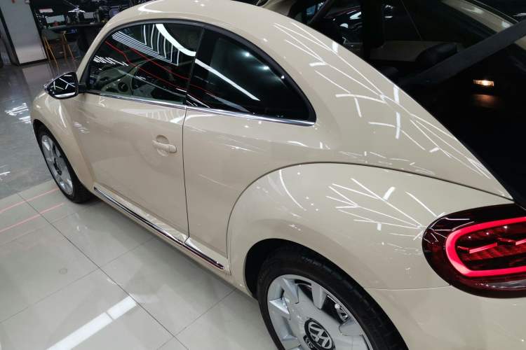 Used Volkswagen Beetle 2019 280TSI Collector's Edition Left Side