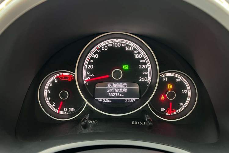 Used Volkswagen Beetle 2019 280TSI Collector's Edition Odometer Close Up