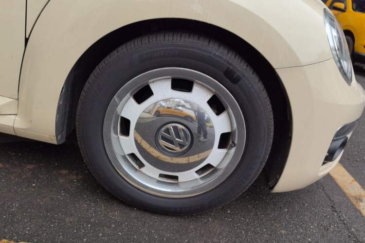 Used Volkswagen Beetle 2019 180TSI Collector's Edition Right Front Wheel Hub