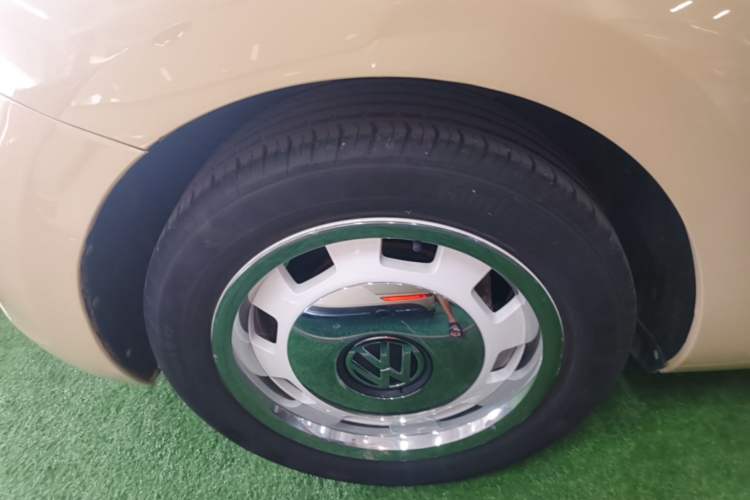 Used Volkswagen Beetle 2019 180TSI Collector's Edition Right Rear Wheel Hub