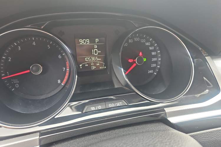 Used Volkswagen Bora 2018 1.5L Automatic Comfort Model Odometer Close Up