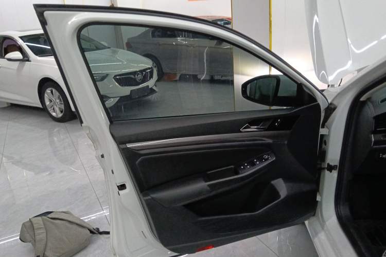 Used Volkswagen Bora 2021 1.5L Automatic Comfort Smart Connect Edition Left Front Door Interior