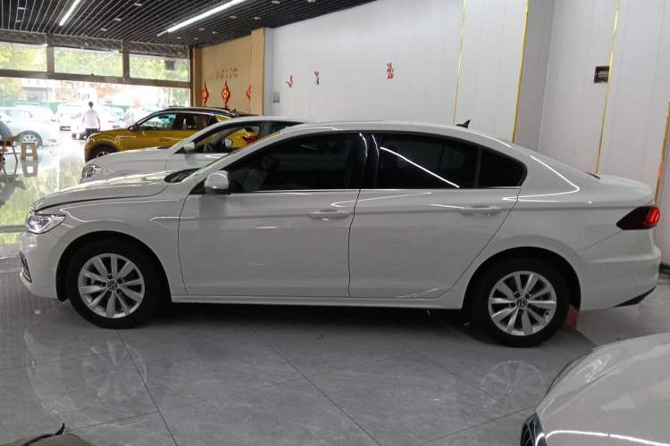 Used Volkswagen Bora 2021 1.5L Automatic Comfort Smart Connect Edition Left Side