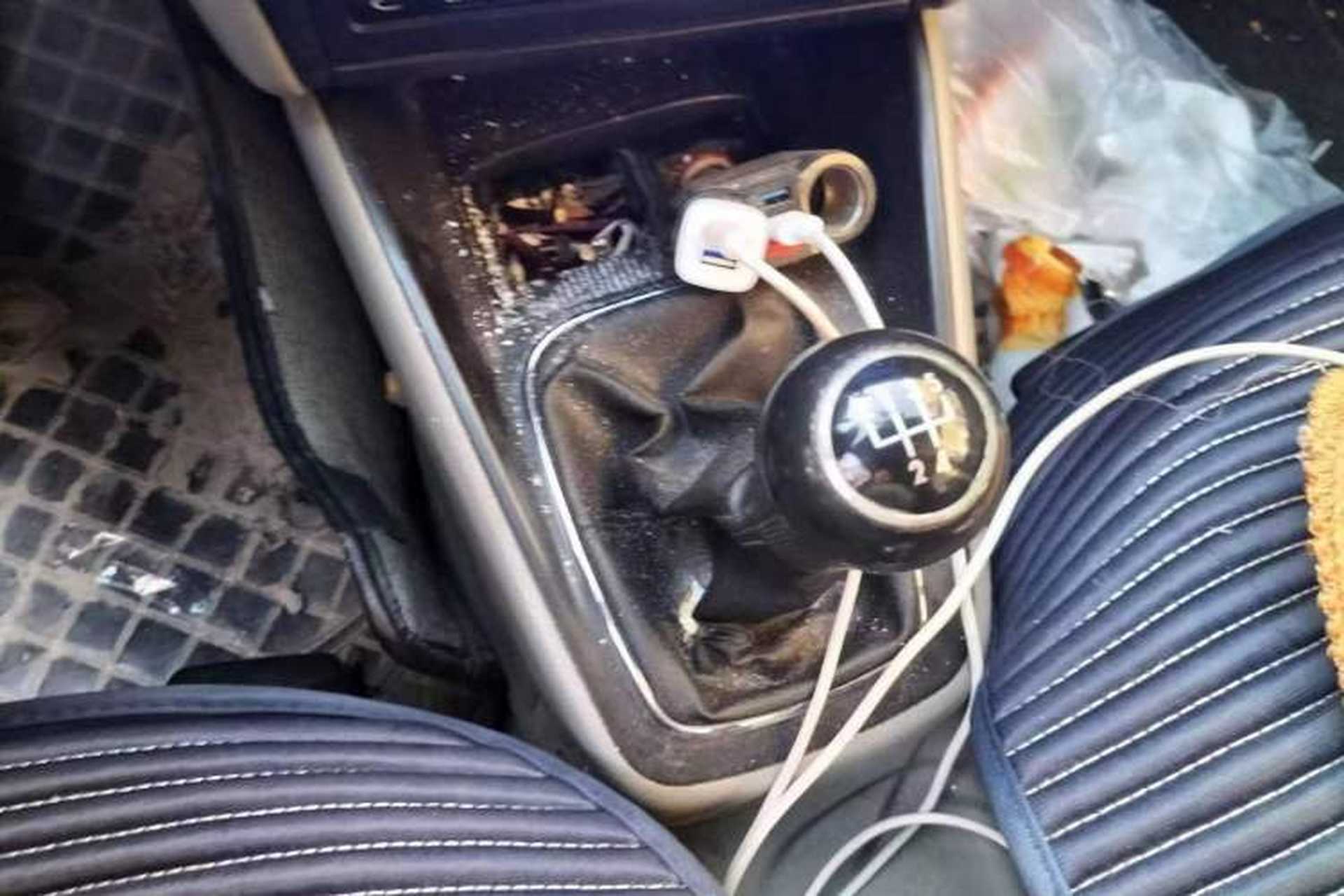 Used Volkswagen Bora 2006 1.6 Manual Luxury HL Gear Lever