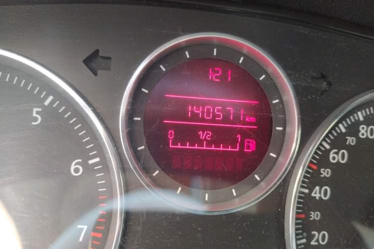 Used Volkswagen Bora 2006 1.6 Automatic Fashion TL Odometer Close Up