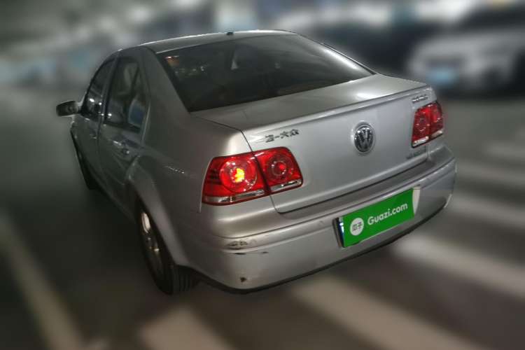 Used Volkswagen Bora 2006 1.6 Automatic Luxury HL Rear Left 45 Deg