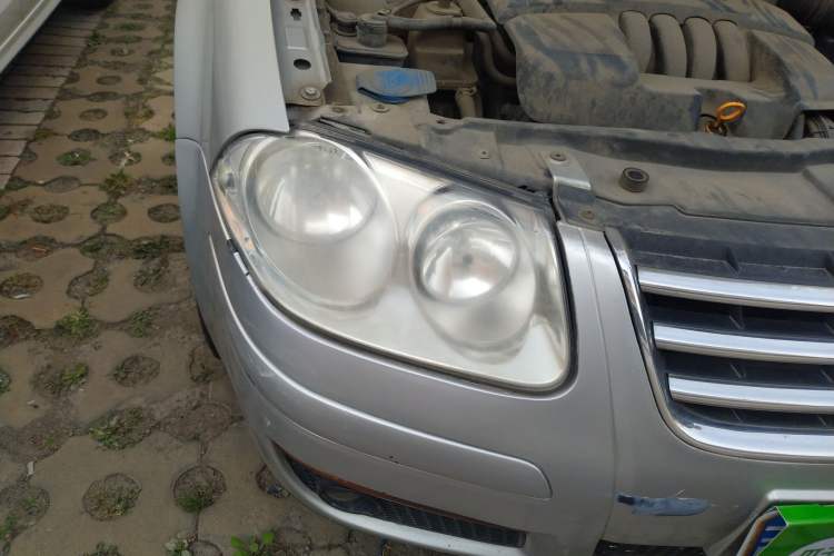 Used Volkswagen Bora 2006 1.6 Automatic Fashion TL Right Front Headlight